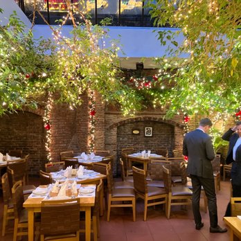 Il Cortile - Italian Near Me - New York, New York
