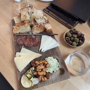 Ripple Wine Bar O'Bryonville - Charcuterie - Wine Bars Near Me - Cincinnati, Ohio