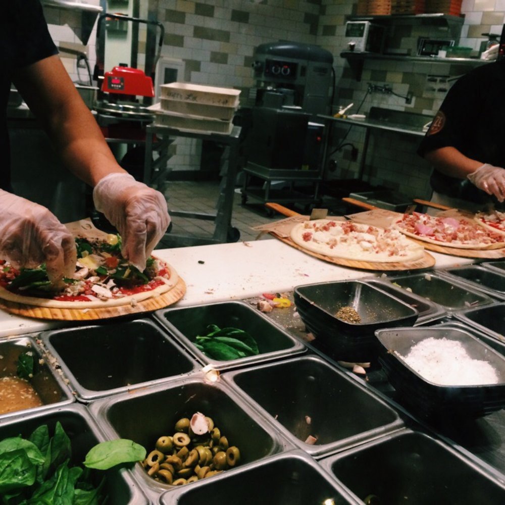 Blaze Pizza - yeah, make that pizza! - Pizza Near Me - Glendale, California Blaze Pizza - yeah, make that pizza! - Pizza Near Me - Glendale, California