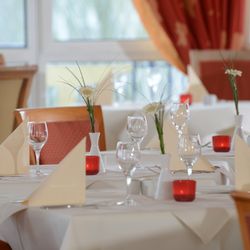The Monarch Hotel - Restaurant