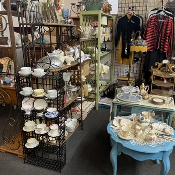 Nevermore Vintage - Used, Vintage & Consignment Near Me - Denver, Colorado