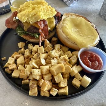 Public House Temecula - New American Near Me - Temecula, California