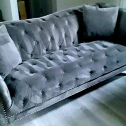 24/7 Carpet & Upholstery Cleaning Services