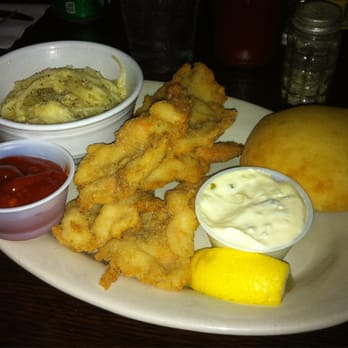 Ramon's - So, THIS is what the all the "talk" is about?!?! 1/2 order Fried Butterfly Shrimp. 6 is plenty filling. I WILL be back! - Diners Near Me - Clarksdale, Mississippi