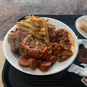 Buckingham Smokehouse Bar B Q - 2 meat combo dinner - Barbeque Near Me - Springfield, Missouri