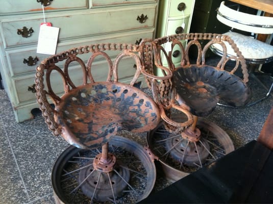 Miss Pixie's by null