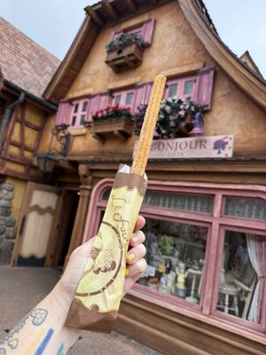 Tokyo Disneyland by null