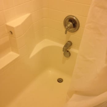 Seashell Village Resort - Spotless bath & shower with a perch to shave my legs :) - Resorts Near Me - Port Aransas, Texas