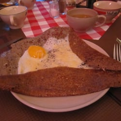 Les Embruns - Galette oeuf fromage, la pâte est excellente !