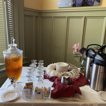 Lighthouse Inn - Coffee station - Salad Near Me - New London, Connecticut Lighthouse Inn - Coffee station - Salad Near Me - New London, Connecticut