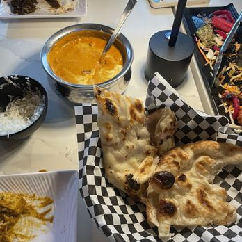 Saffron - Butter paneer masala, butter naan - Indian Near Me - Aurora, Ontario