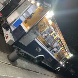 La Central OC - Lonchera. Coñombiana comida buena bonita y barata