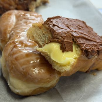 Bear Creek Donuts - Coffee & Tea Near Me - Miamisburg, Ohio