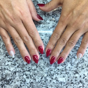Gradient Nail - Thank u Lily - Nail Salons Near Me - Honolulu, Hawaii