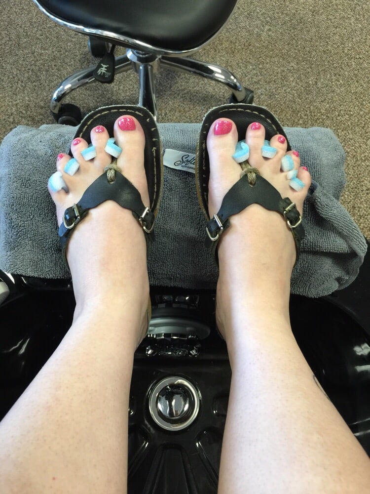 Marvelous Nails LLC