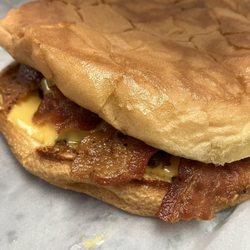 Pat's Drive Inn - Cheeseburger