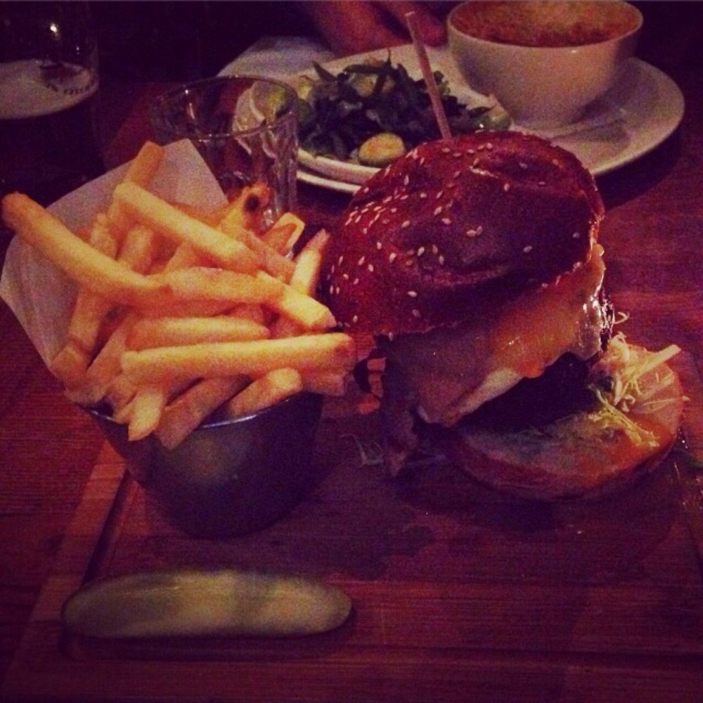 The Stonhouse - Pubs Near Me - London, XGL The Stonhouse - Pubs Near Me - London, XGL