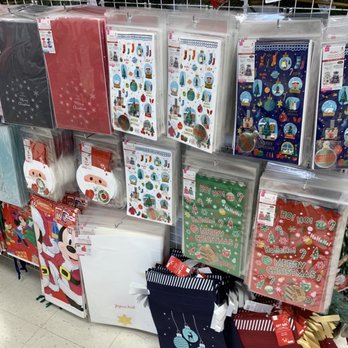 Daiso - Gift bags that's too cute to not reuse!! - Discount Store Near Me - Honolulu, Hawaii Daiso - Gift bags that's too cute to not reuse!! - Discount Store Near Me - Honolulu, Hawaii