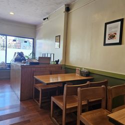 Taiwan Noodle - Interior