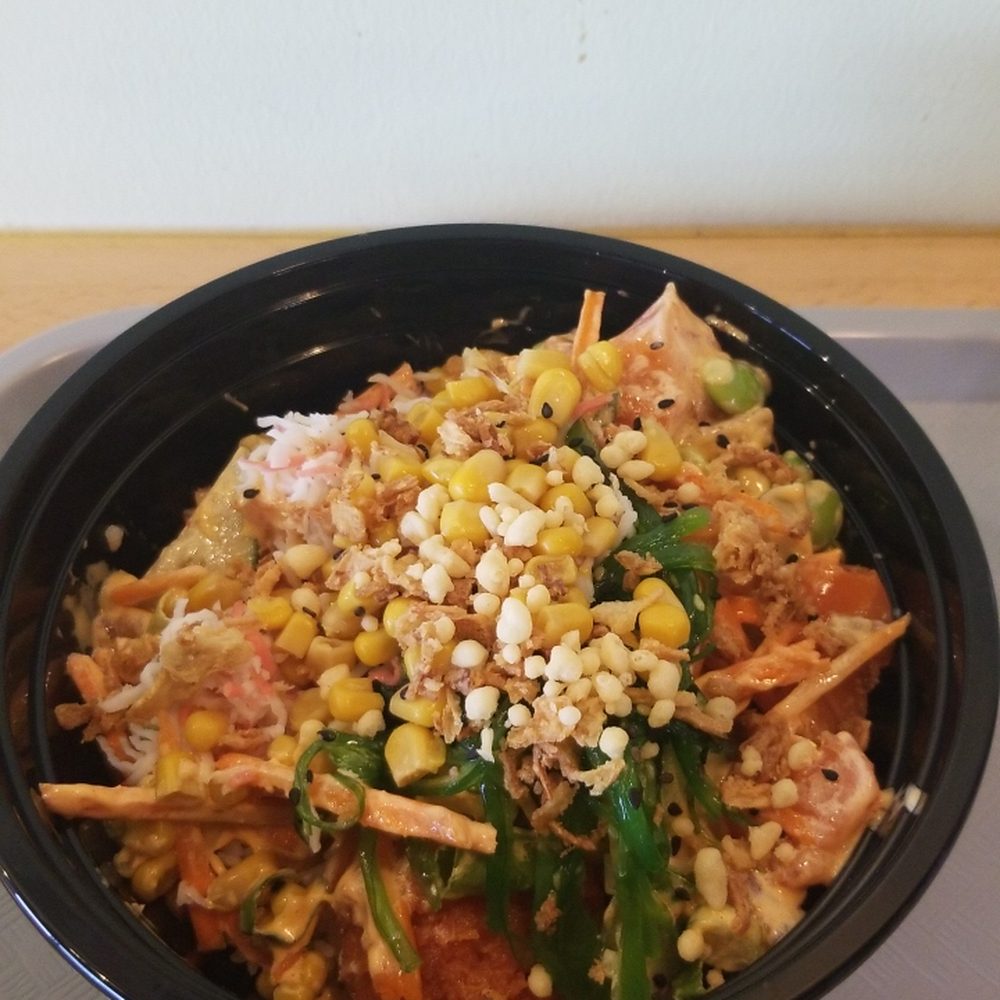 Custom large poke bowl. Choice of 4 meats Custom large poke bowl. Choice of 4 meats