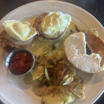 Bud's Seafood Grille - Egg Benedict - Seafood Near Me - Stockton, California Bud's Seafood Grille - Egg Benedict - Seafood Near Me - Stockton, California