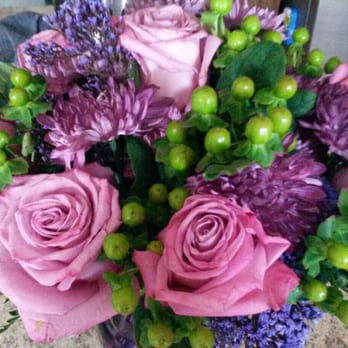 Artistic Blooms - This is how the arrangement looked one the day of arrival. - Florists Near Me - San Antonio, Texas