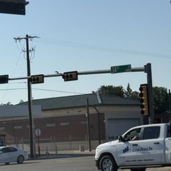 Saru’s Eyebrow Threading - Showing the street line that indicate 34th Street