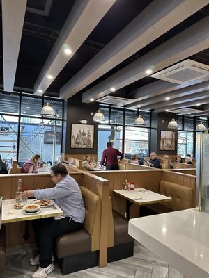 Gracie Mews Diner by null