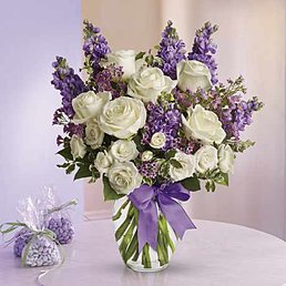 This is the Enchanted Cottage premium floral arrangement I ordered for over $100!