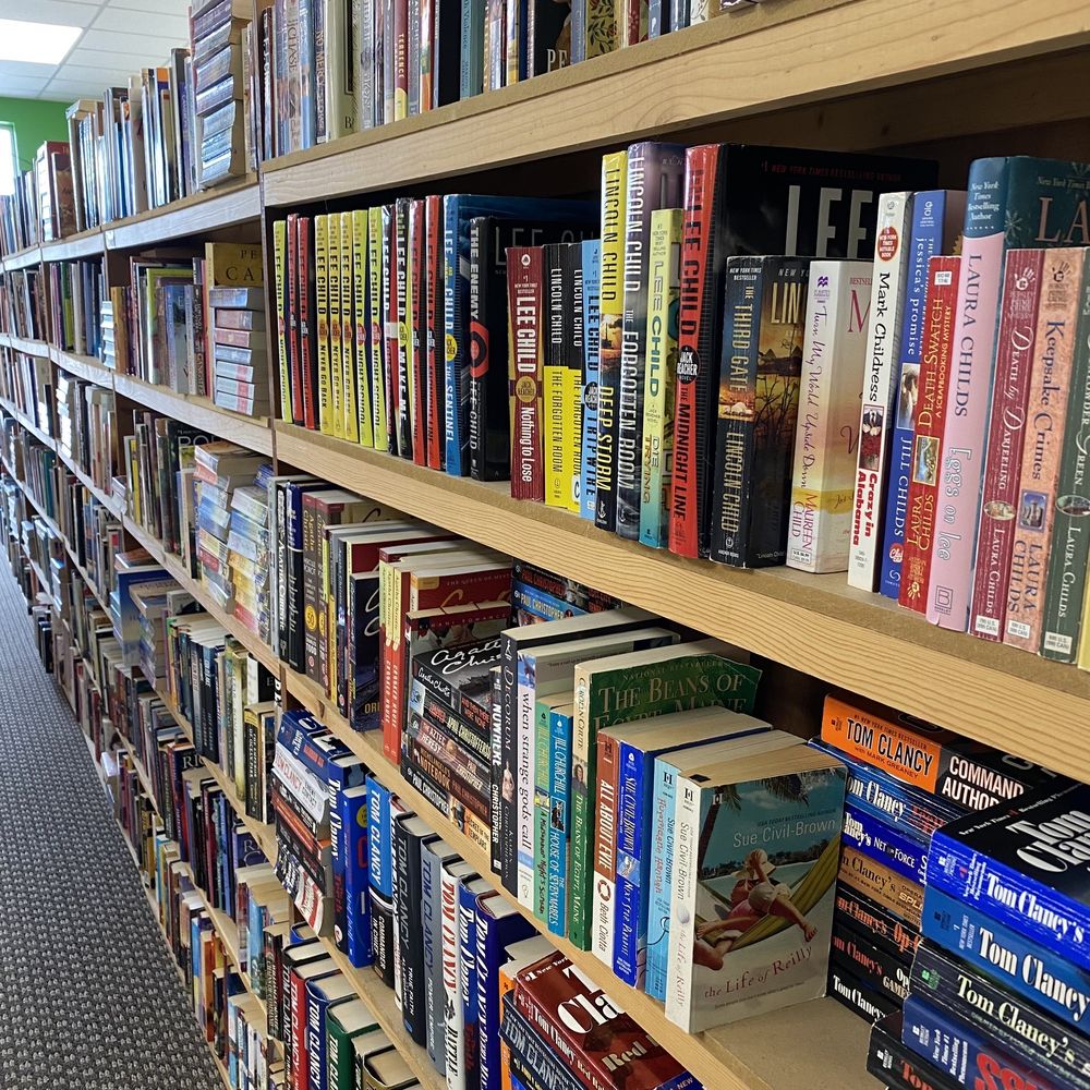 WALLS OF BOOKS 18 Photos & 12 Reviews 119 N Central Ave, Oviedo