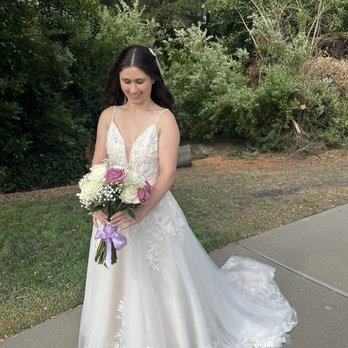 Thuy's Pro Bridal Alterations - Sewing & Alterations Near Me - Milpitas, California Thuy's Pro Bridal Alterations - Sewing & Alterations Near Me - Milpitas, California