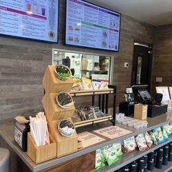Vitality Bowls - Front counter