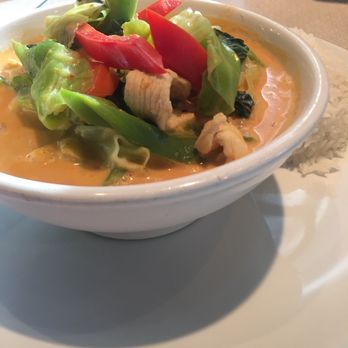 Ginger Pop - Pineapple Red Curry - Thai Near Me - Vancouver, Washington