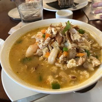 The Golden Lamb - Shrimp and grits - American Near Me - Lebanon, Ohio The Golden Lamb - Shrimp and grits - American Near Me - Lebanon, Ohio