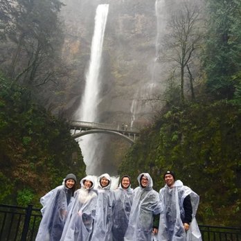 Multnomah Falls - Multnomah Falls. - Hiking Near Me - Bridal Veil, Oregon Multnomah Falls - Multnomah Falls. - Hiking Near Me - Bridal Veil, Oregon