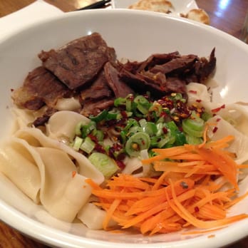 Chang's Noodle - Shanxi you po noodles- hand pulled noodle in a fragrant hot chilli oil sauce with beef slices - Chinese Near Me - London, XGL