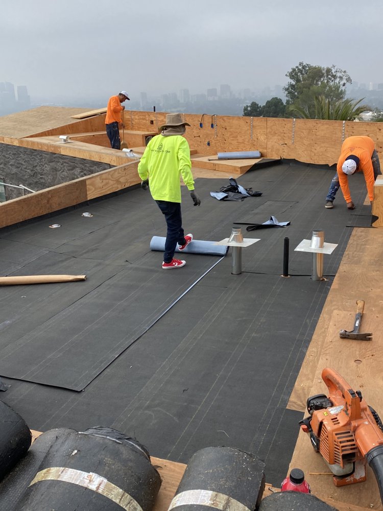 Slide of Avant Roofing