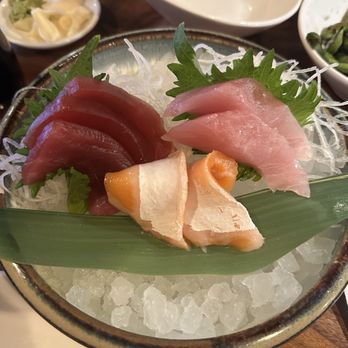 Zoku - Assorted sashimi starter - Sushi Bars Near Me - Tracy, California