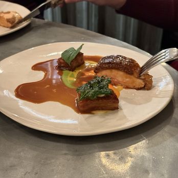 Frenchie - Chicken stuffed with foie and bread, chicken terrine, celery and bell pepper Millie fuille - French Near Me - Paris, 75