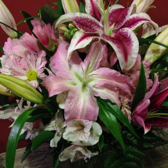 Copper Penny Flowers - Day 4- lookin' good!! - Florists Near Me - Concord, Massachusetts