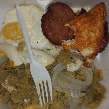 Nitin Bakery - 3 golpes (Dominican Breakfast ) - Bakeries Near Me - Miami, Florida