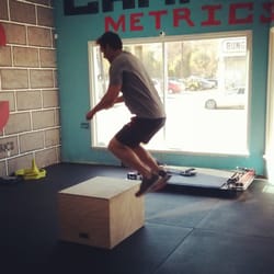 Angelino CrossFit - Box jumps
