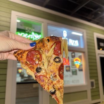 Balsimo's Pizza - Pizza Near Me - Waikoloa, Hawaii
