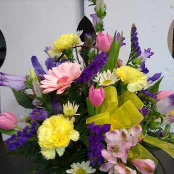Terry's Floral Treasures - Spring vase - Florists Near Me - Rochester, New York Terry's Floral Treasures - Spring vase - Florists Near Me - Rochester, New York