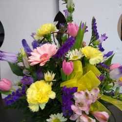 Terry's Floral Treasures - Spring vase