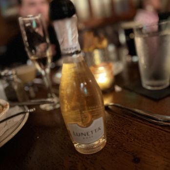Bog & Barley - Prosecco - Irish Near Me - Memphis, Tennessee