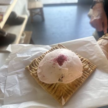 Light Heart Coffee - Pop tart - Coffee & Tea Near Me - Scottsdale, Arizona