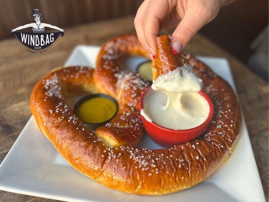 WINDBAG SALOON - Updated January 2025 - 176 Photos & 320 Reviews - 19 S