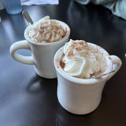 Anna’s Canyon Cafe - Hot cocoa