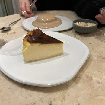 Ofício Restaurant - Cheesecake! - Portuguese Near Me - Lisbon, 11